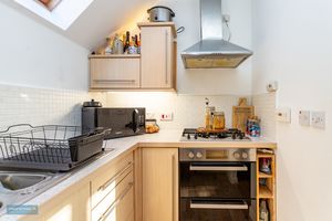 Kitchen- click for photo gallery